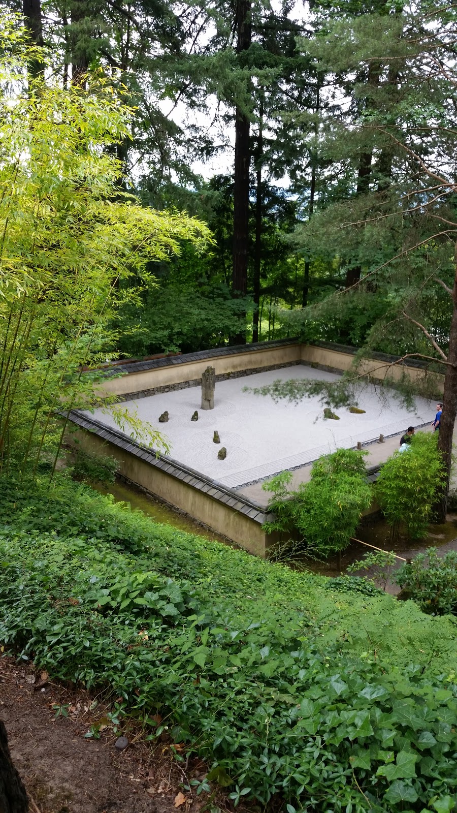 Momiji Gardens | 2901 BC-7A, Vancouver, BC V5K 2A1, Canada | Phone: (604) 873-7000