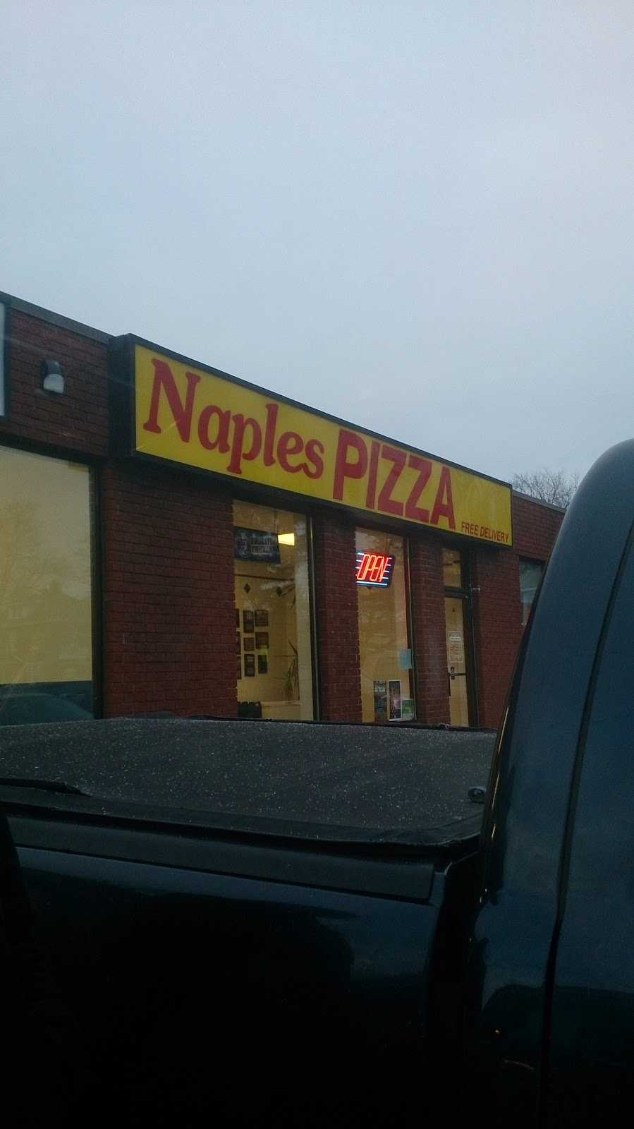 Naples Pizza | 175 King St W, Harrow, ON N0R 1G0, Canada | Phone: (519) 738-0800