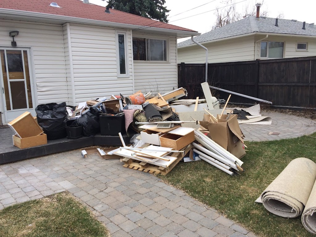 Junk Removal Vancouver | JUNK-WIZ | 5275 Aberdeen St, Vancouver, BC V5R 4M2, Canada | Phone: (888) 565-5865