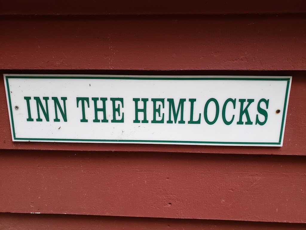 INN THE HEMLOCKS | ON L0K, 14 Hemlock Hill Ln, Georgian Bay, ON L0K, Canada | Phone: (613) 805-3110