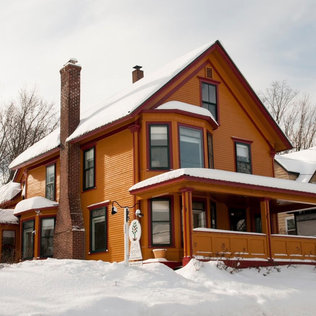 Little Gnesta B & B | 115 Prospect St, Newport, VT 05855, USA | Phone: (802) 624-4930