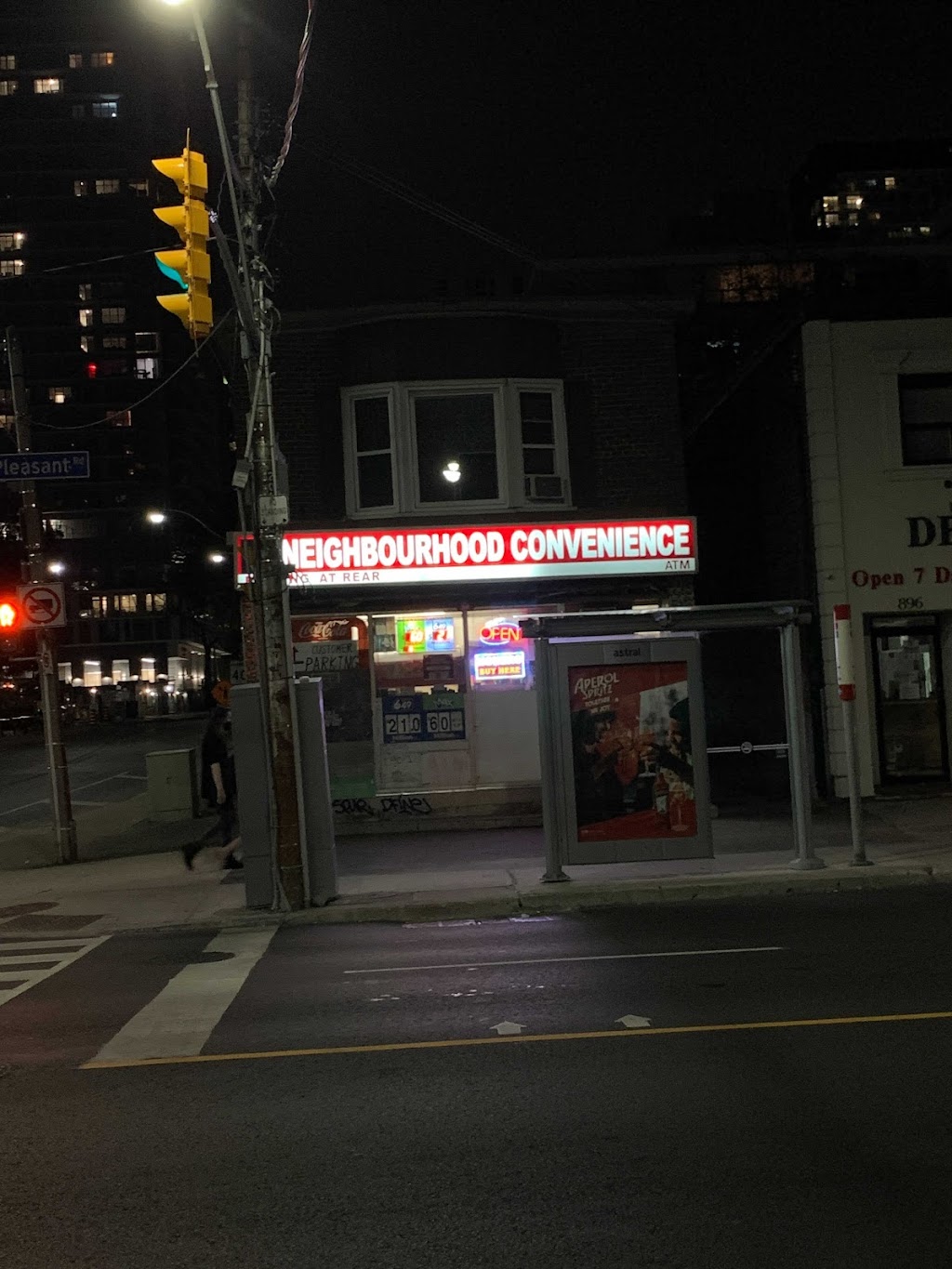 FastBTC Bitcoin ATM - Neighbourhood Convenience | 894 Mt Pleasant Rd, Toronto, ON M4P 2L6, Canada | Phone: (888) 832-1282