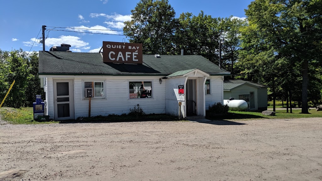 Quiet Bay Inn & Café | 5333 Hwy 124, Magnetawan, ON P0A 1P0, Canada | Phone: (705) 387-0115