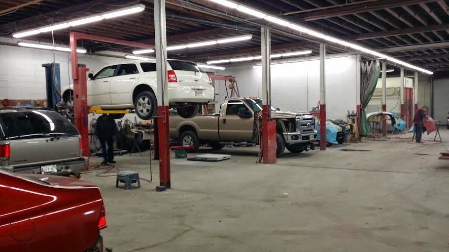 Robert Park Collision Services | 1970 Barton St E, Hamilton, ON L8H 2Y6, Canada | Phone: (289) 441-6992