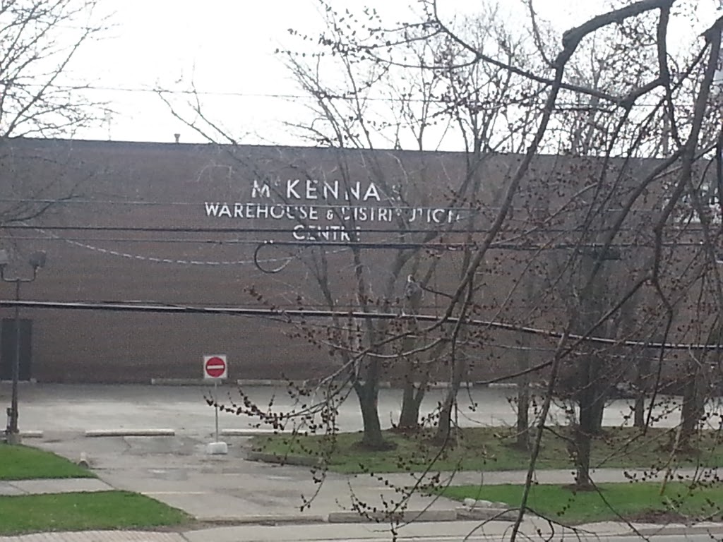 McKenna Logistics Centres | 1260 Lakeshore Rd E, Mississauga, ON L5E 3B8, Canada | Phone: (905) 274-1234