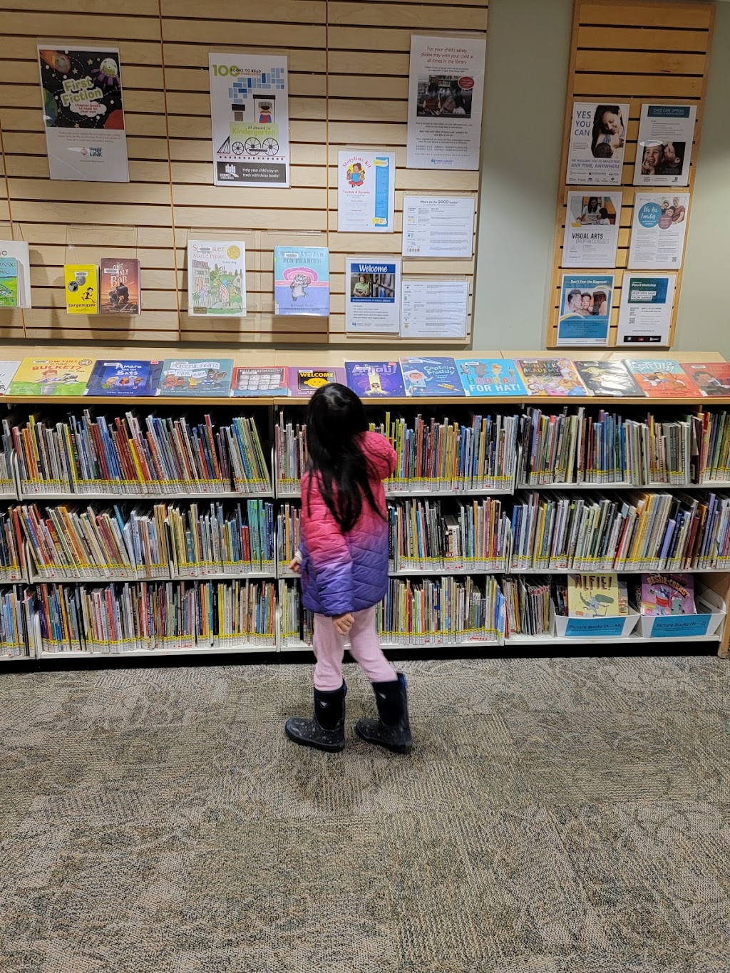 Surrey Libraries - Strawberry Hill Branch | 7399 122 St, Surrey, BC V3W 5J2, Canada | Phone: (604) 501-5836