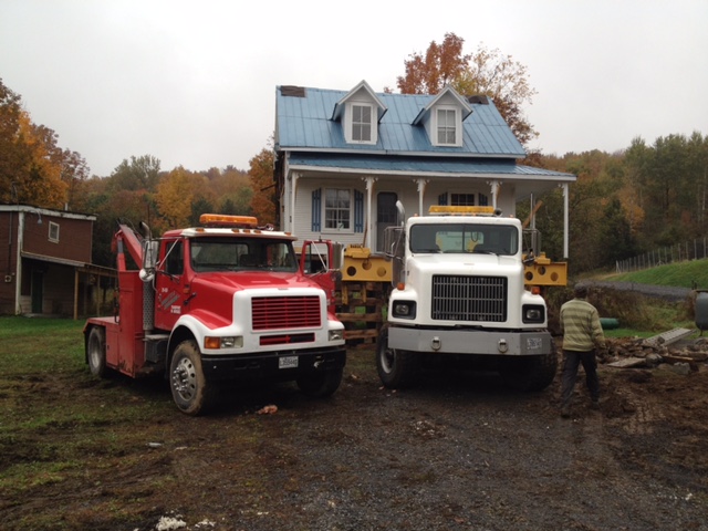 Levage et transport de bâtisses Choquette & Courchesne Inc | 120 Rue Choquette, Notre-Dame-de-Stanbridge, QC J0J 1M0, Canada | Phone: (450) 296-4934