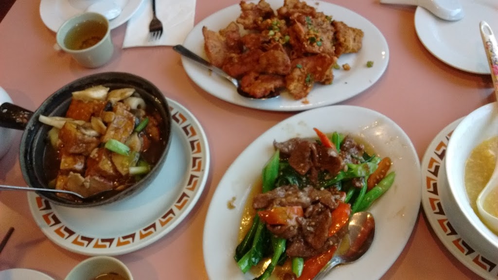 Zhous Chinese Restaurant | 1930 Como Lake Ave, Coquitlam, BC V3J 3P8, Canada | Phone: (604) 936-9958