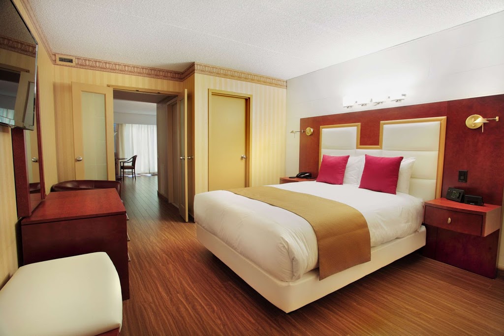 Les Suites De Laviolette Ascend Hotel Collection | 7201 Rue Notre Dame O, Trois-Rivières, QC G9B 1W2, Canada | Phone: (819) 377-4747