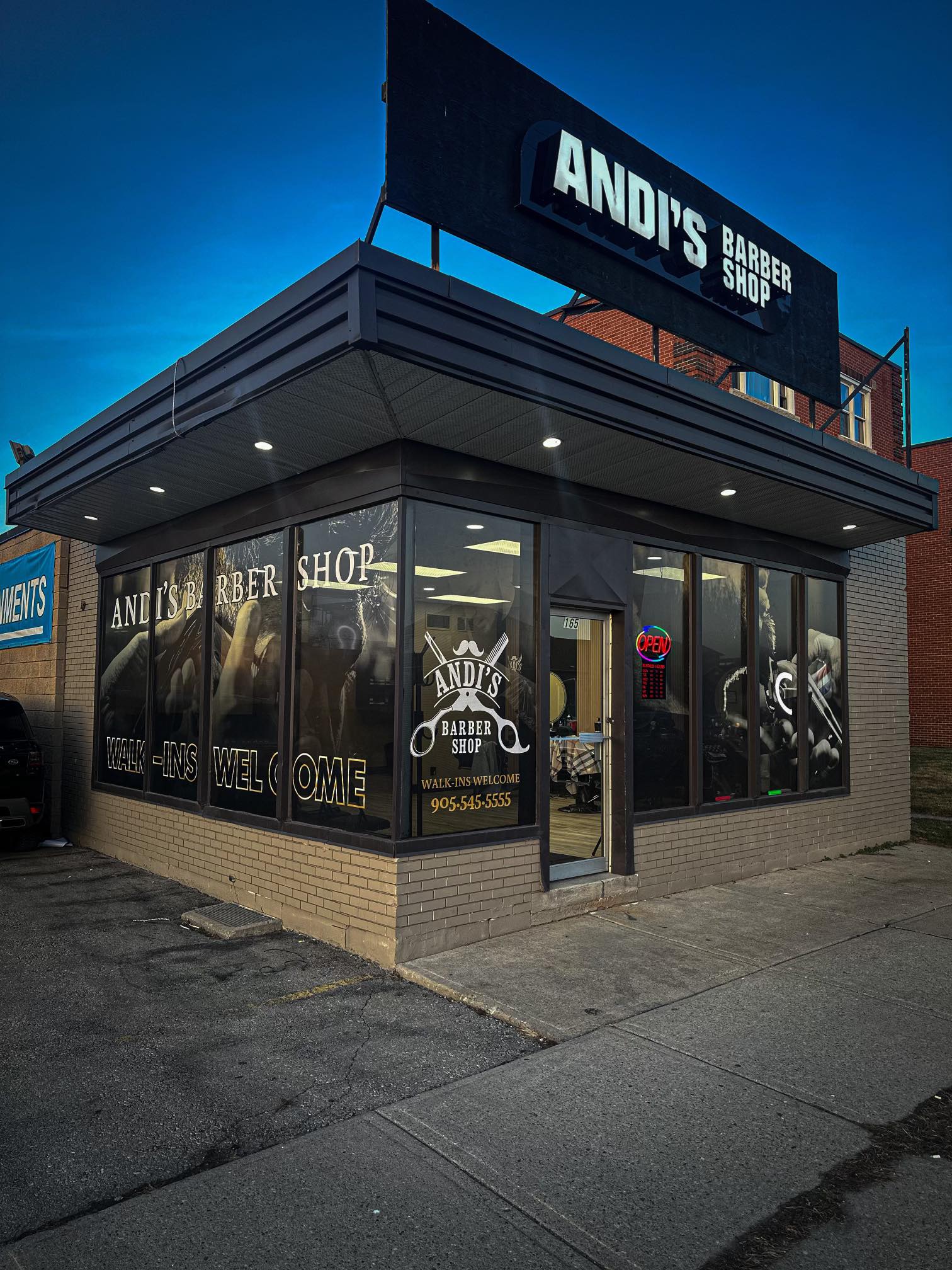 Andis Barbershop | 165 Queenston Rd, Hamilton, ON L8K 1G7, Canada | Phone: (905) 545-5555