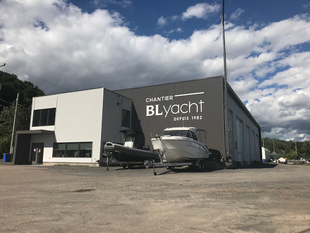 Chantier BLyacht inc. | 1225 Bd Champlain, Québec, QC G1K 0A2, Canada | Phone: (418) 686-0330