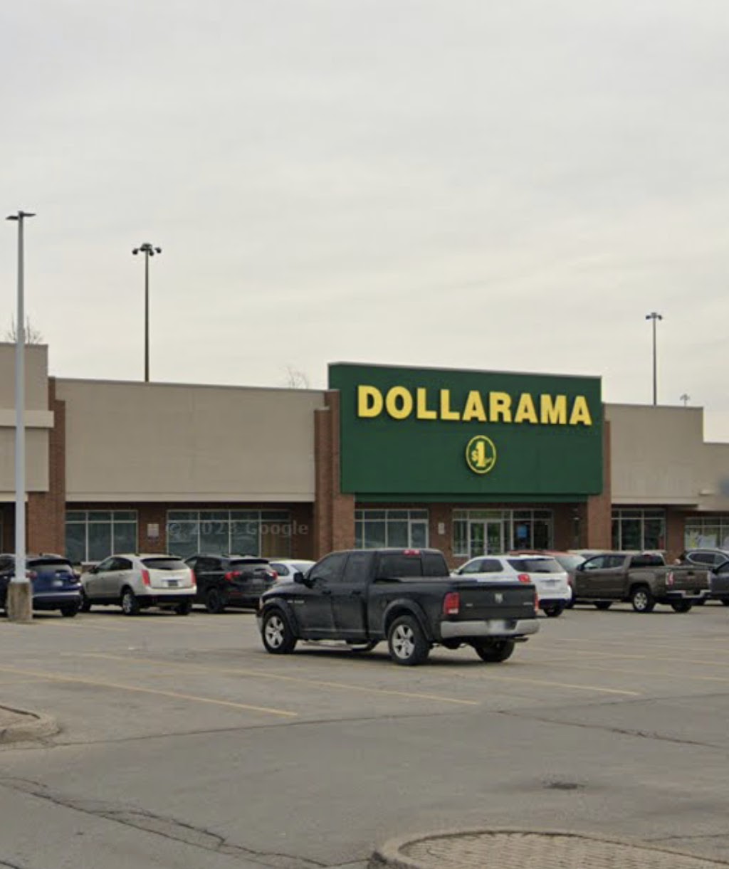 Dollarama | 3770 Montrose Rd, Niagara Falls, ON L2H 3K3, Canada | Phone: (905) 358-5939