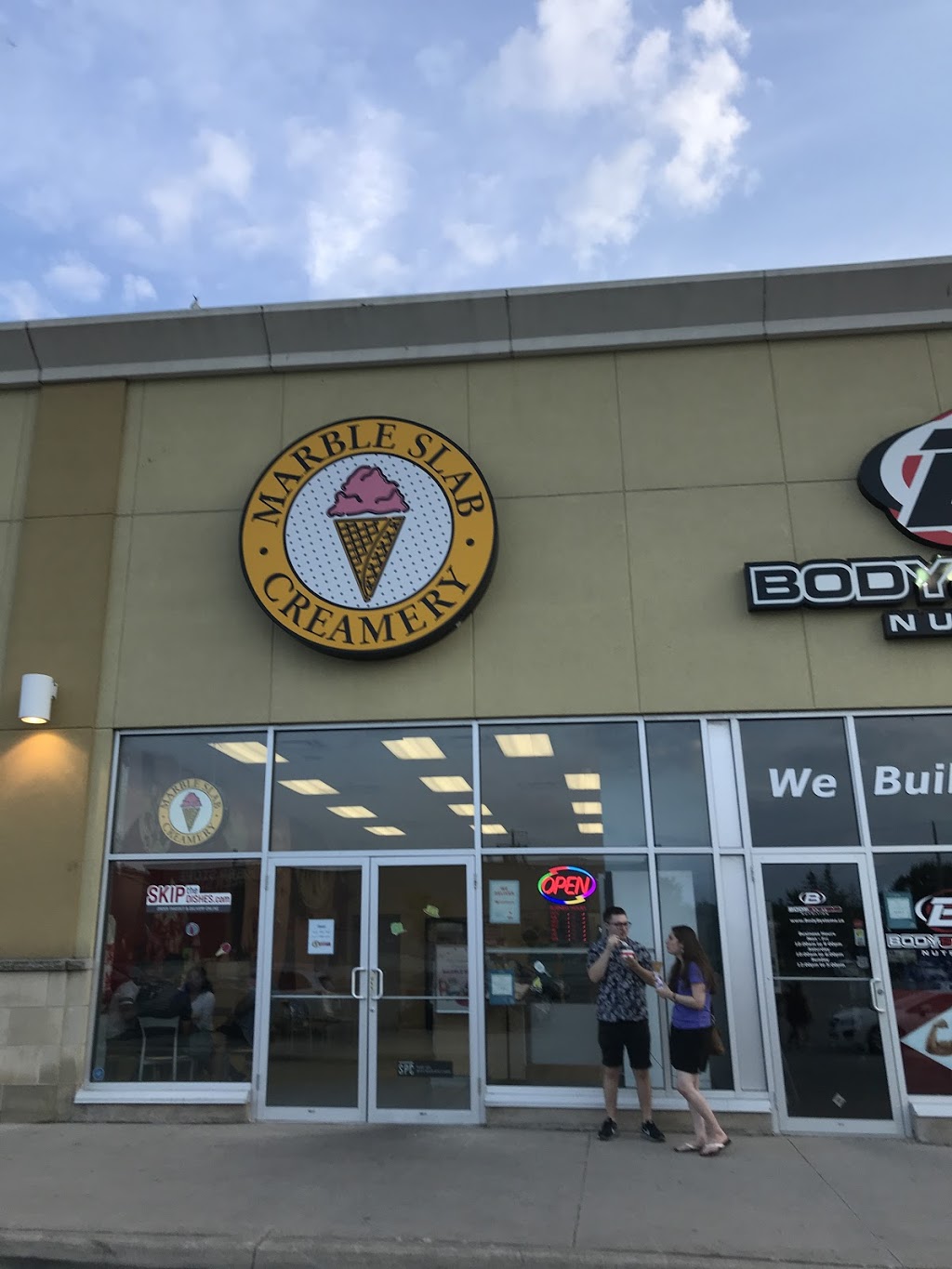 Marble Slab Creamery | 636 Yonge St unit d1-a, Barrie, ON L4N 4E6, Canada | Phone: (705) 720-2663