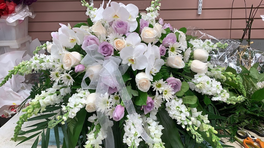 Celebrity Centre Flowers | 8360 Kennedy Rd, Unionville, ON L3R 8W4, Canada | Phone: (905) 474-2883