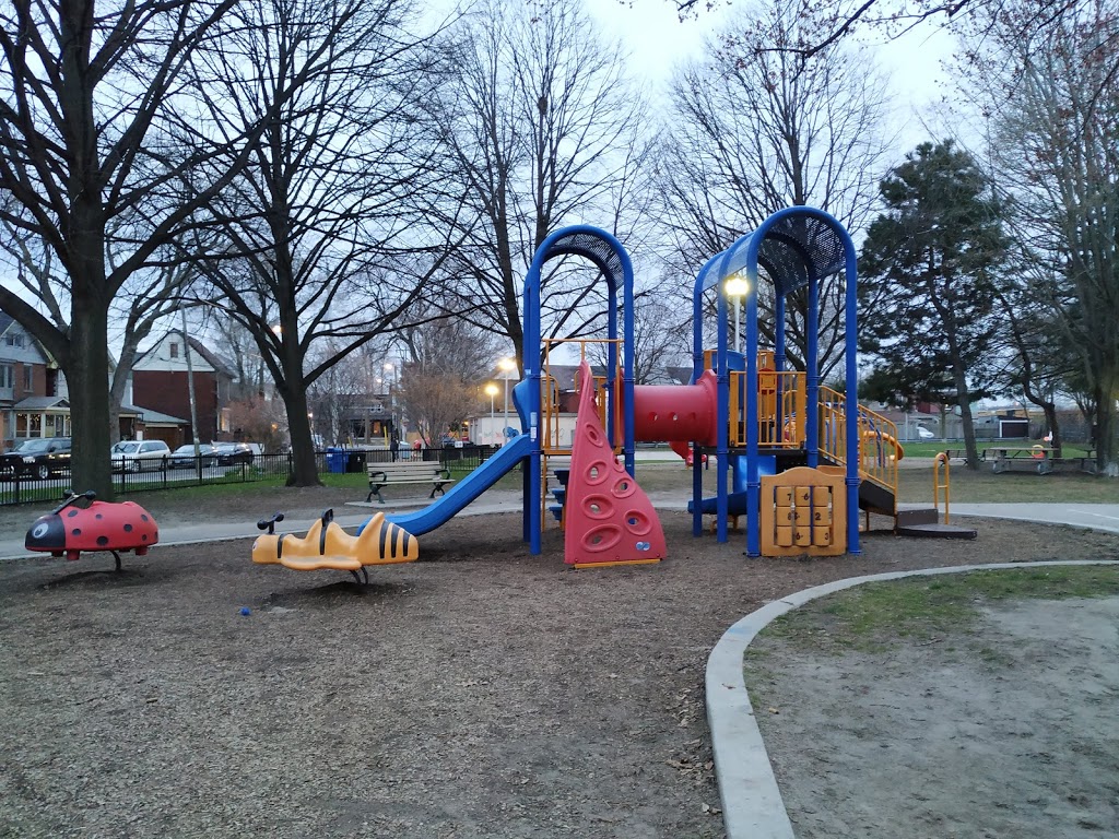 Vine Avenue Playground | 200 Vine Ave, Toronto, ON M6P 1V9, Canada | Phone: (416) 338-4386