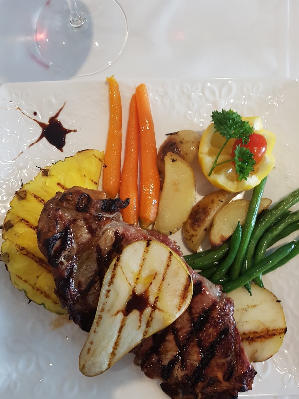 LAntipasto Ristorante | 8001 Weston Rd, Woodbridge, ON L4L 0A2, Canada | Phone: (905) 264-0033