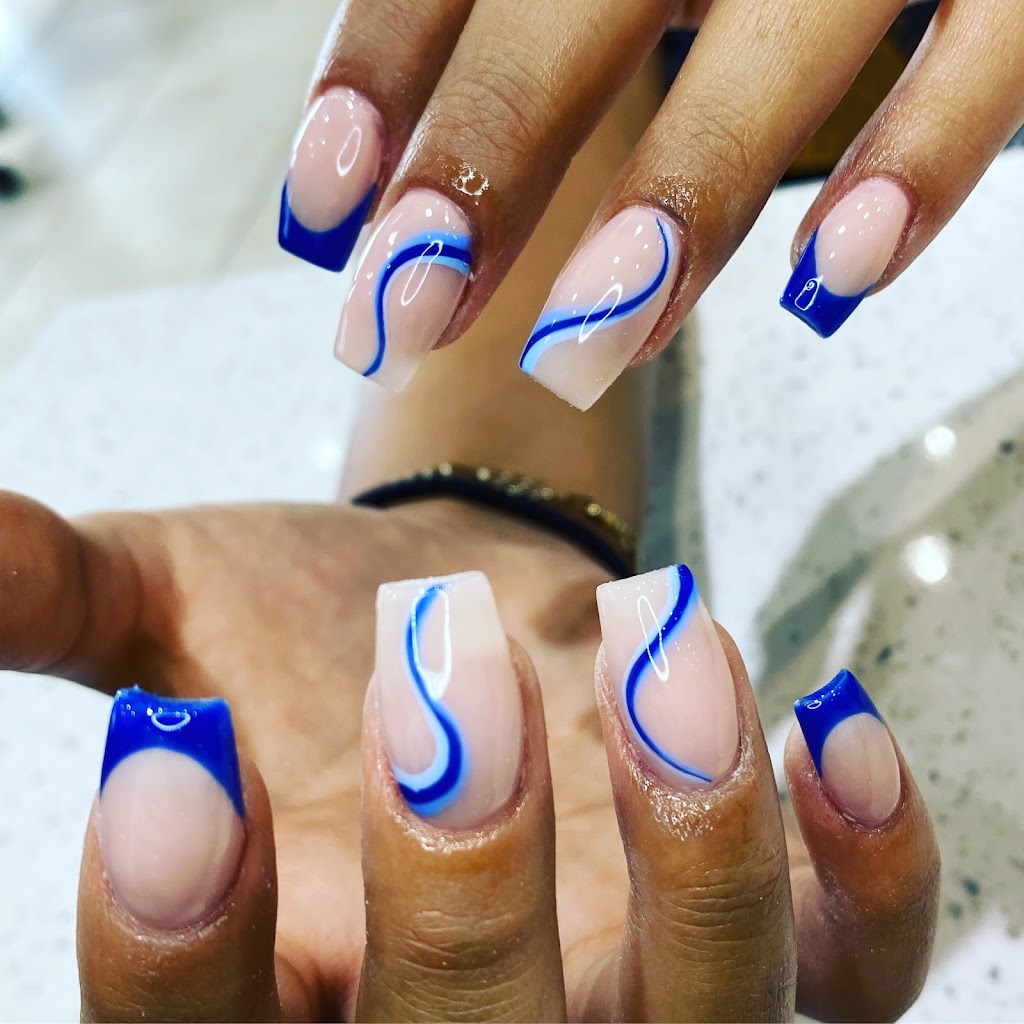 Pedi n Nails Dundas East | 664 Dundas St E, Toronto, ON M5A 2C1, Canada | Phone: (416) 203-8888