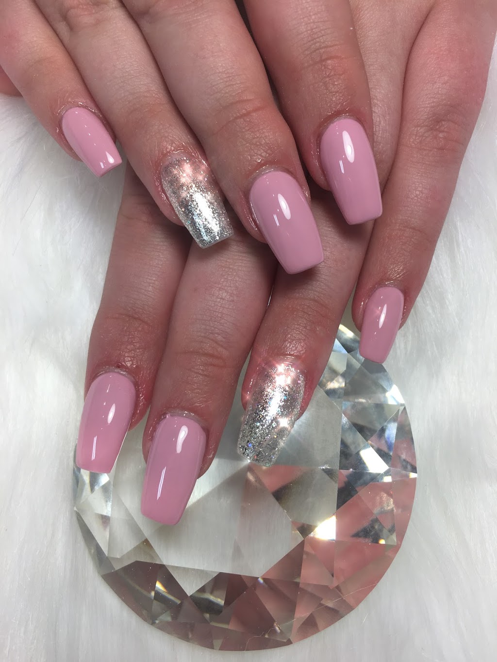 Vanhi Nails Salon | 600 Hespeler Rd Unit B7, Cambridge, ON N1R 6J8, Canada | Phone: (519) 624-8855