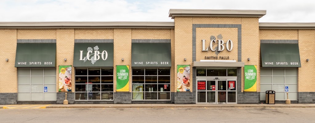 LCBO | 123 Lombard St, Smiths Falls, ON K7A 5B8, Canada | Phone: (613) 283-2358