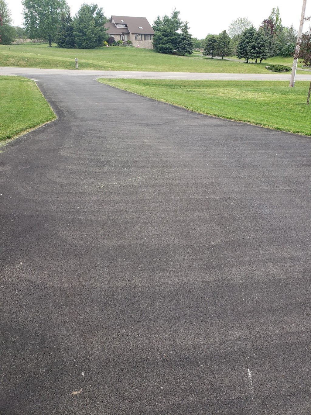 Als Driveway Paving Sealing & Asphalt Repairs | 366 Brant 18, Brantford, ON N3T 5L9, Canada | Phone: (519) 759-6679