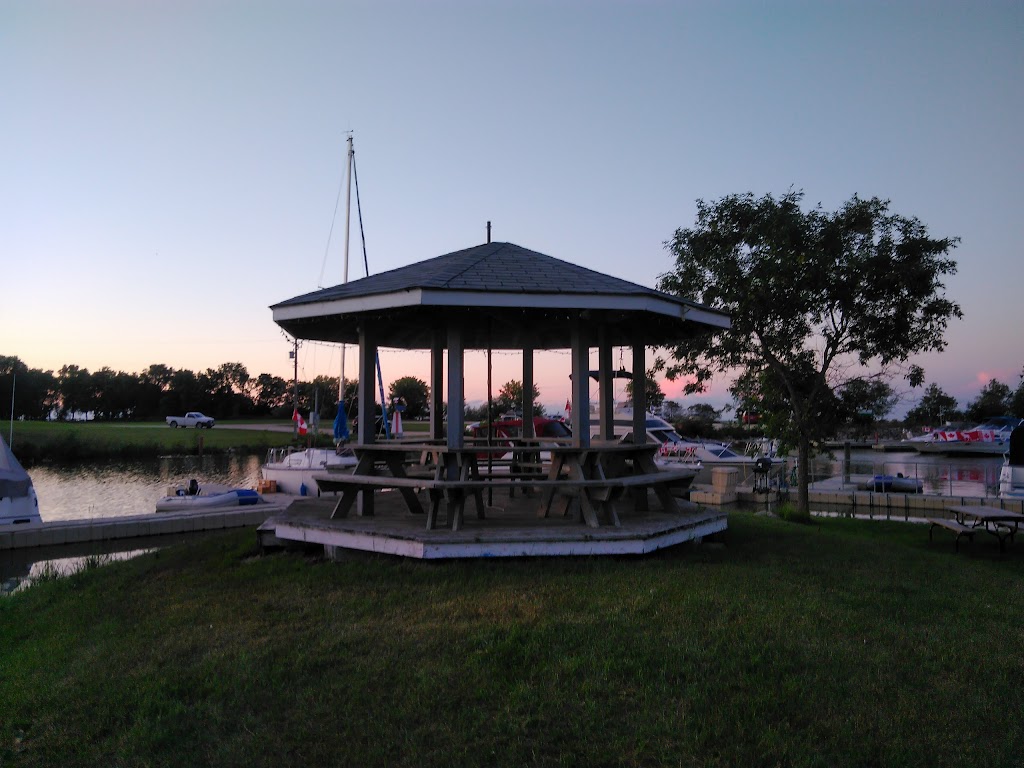 Boundary Creek Marina | Gimli, Park Ave, Winnipeg Beach, MB R0C 3G0, Canada | Phone: (204) 389-3584