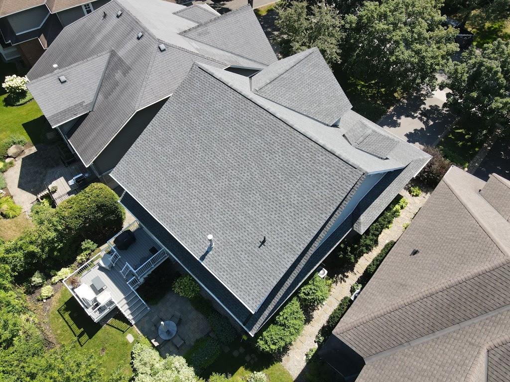 Vusi Roofing | 1805 Hunters Run Dr, Orléans, ON K1C 6X3, Canada | Phone: (613) 266-2014