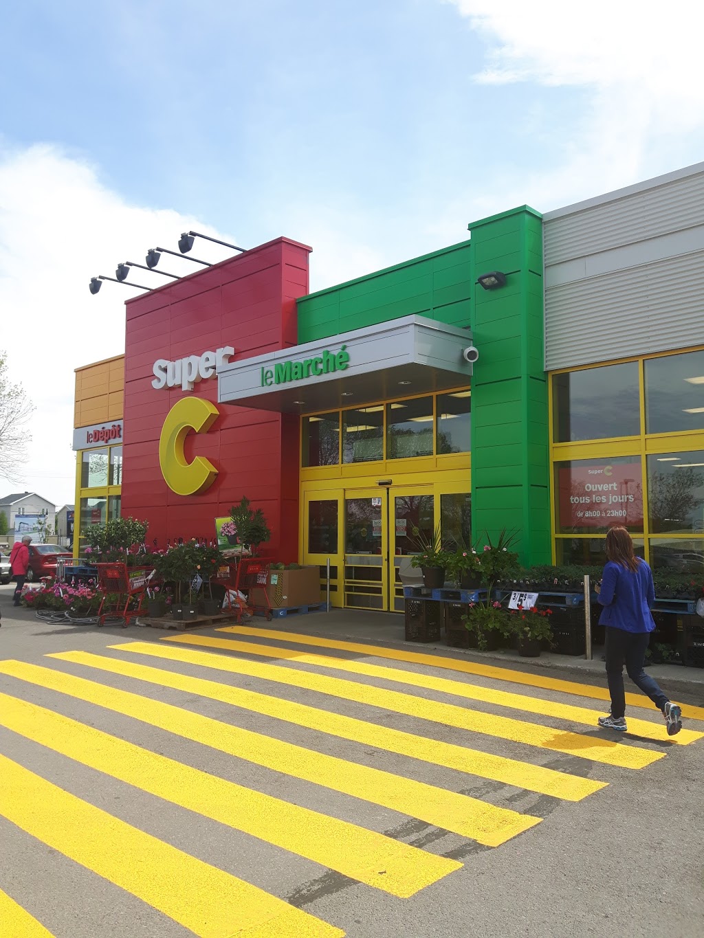 Super C | 820 Avenue Taniata, Saint-Jean-Chrysostome, QC G6Z 2E2, Canada | Phone: (418) 834-2044