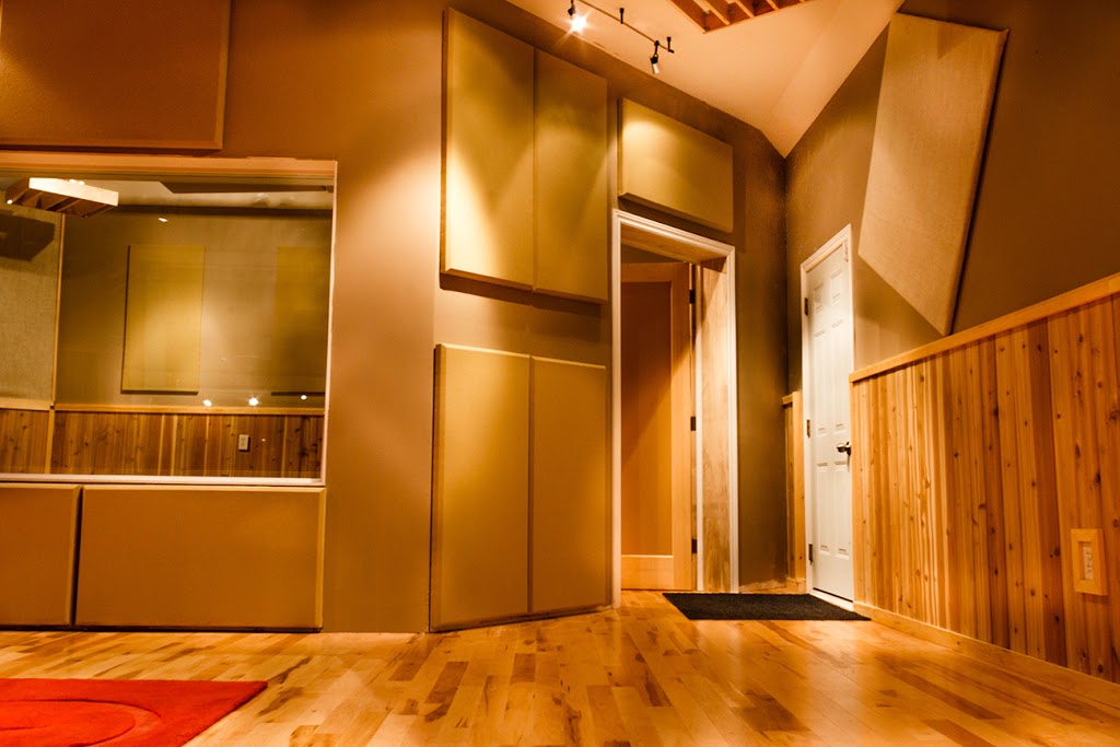 4SoundMedia Studios Toronto | 316 Rustic Rd, North York, ON M6L 1W5, Canada | Phone: (647) 352-3231