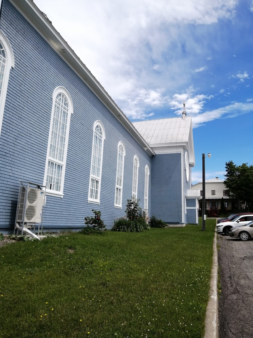 Église Sainte-Perpétue | 11 Rue de lÉglise, Sainte-Perpétue, QC G0R 3Z0, Canada | Phone: (418) 359-2951