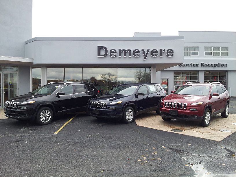 Demeyere Chrysler Dodge Jeep Ram | 144 Queensway East, Simcoe, ON N3Y 0A8, Canada | Phone: (519) 426-3010