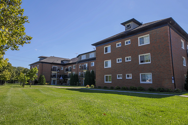 Garden Court Apartments | 6335 Edgar St, Windsor, ON N8S 2A7, Canada | Phone: (519) 551-4838