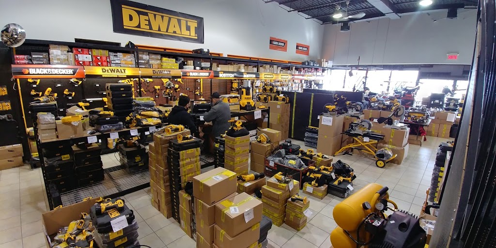 DeWalt | 7250 Boul Langelier, Saint-Léonard, QC H1S 2X6, Canada | Phone: (514) 722-1021