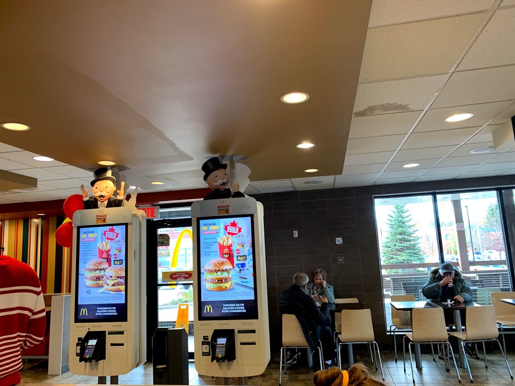 McDonalds | 1300 Avenue Beaumont, Montréal, QC H3P 3E5, Canada | Phone: (514) 738-7243