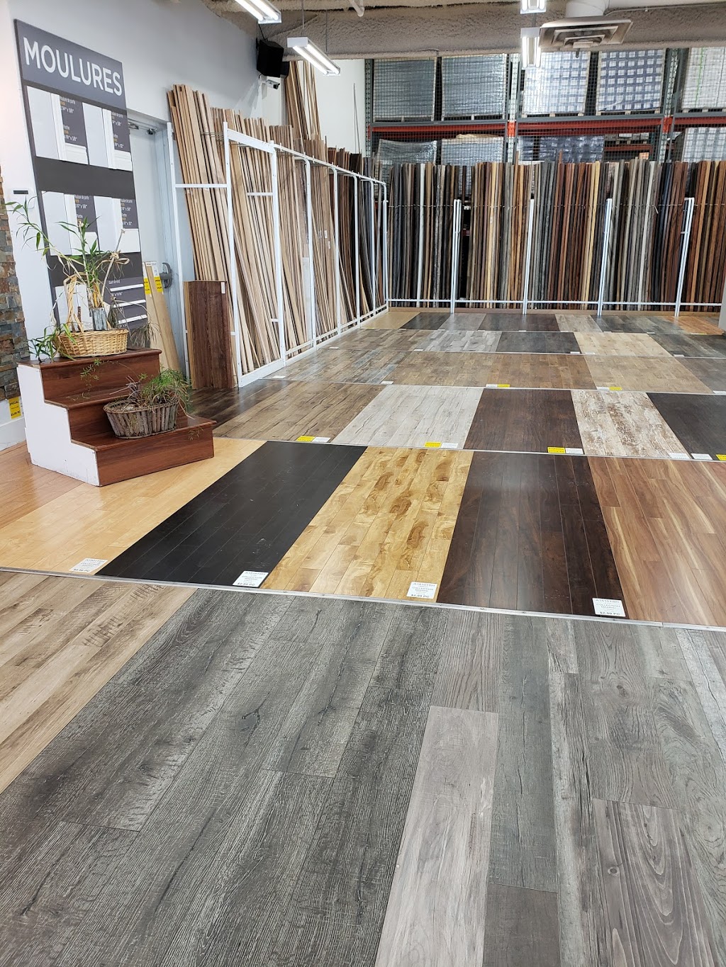 Plancher Flor / Flottant, Bois Franc, Ingénierie, Vinyle clic | 1645 Desserte Nord Autoroute 440, Laval, QC H7L 3W3, Canada | Phone: (450) 686-0888