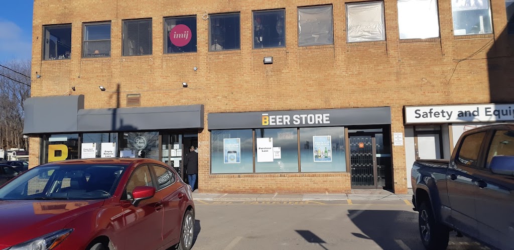 The Beer Store | 400 Eastern Ave Units 1 and 2, Toronto, ON M4M 1B9, Canada | Phone: (416) 462-2617