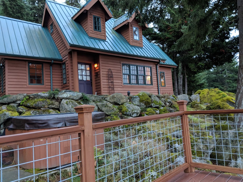 Eagle Ridge Guesthouse | 503 Hidden Ridge Trail, Eastsound, WA 98245, USA | Phone: (206) 715-7953