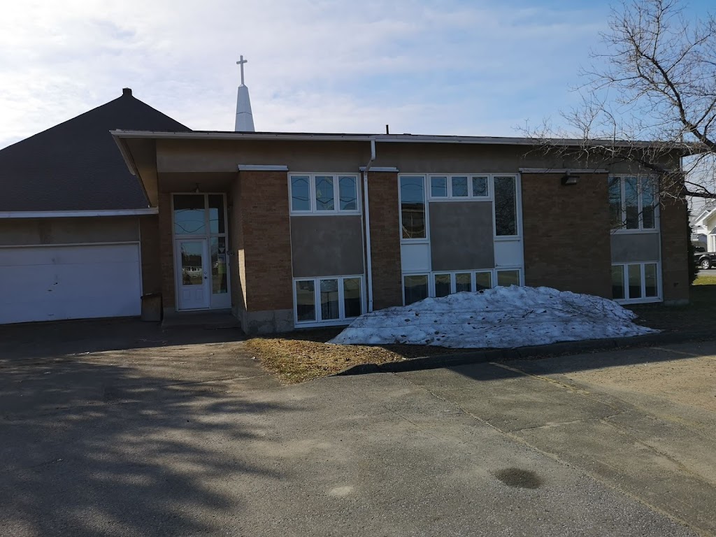 Maison des Jeunes de Saint-Georges de Champlain | 359 212e Rue, Saint-Georges, QC G9T 5J6, Canada | Phone: (819) 538-7316