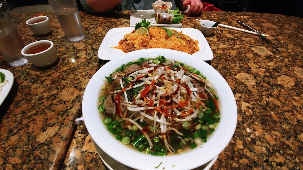 Ben Thanh Restaurant | 1070 Wellington Rd, London, ON N6E 3V8, Canada | Phone: (519) 668-3868