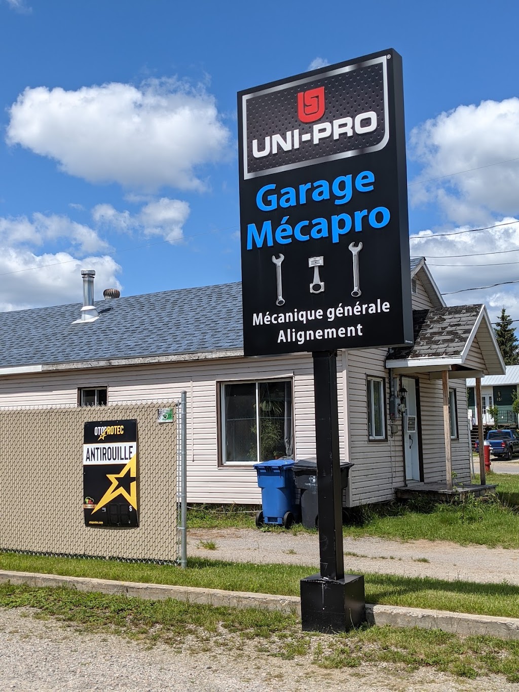 Garage Mecapro | 111 Rue Ménard, Saint-Michel-des-Saints, QC J0K 3B0, Canada | Phone: (514) 892-2540