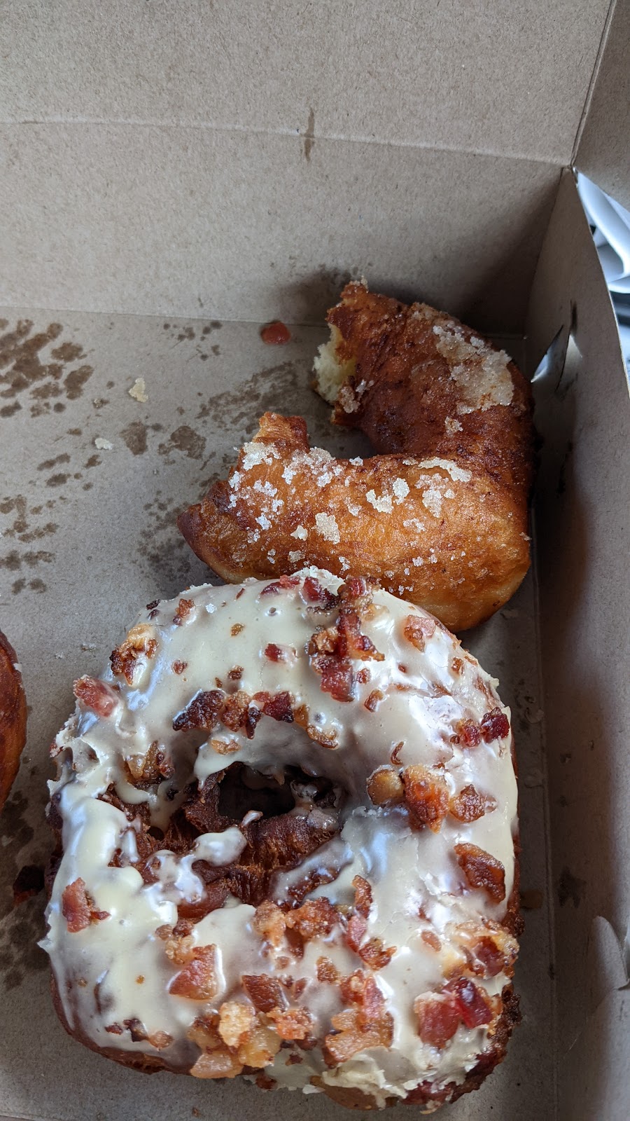 Mighty Canadian Doughnuts | 2125 Hwy 124, Dunchurch, ON P0A 1G0, Canada | Phone: (249) 878-3125