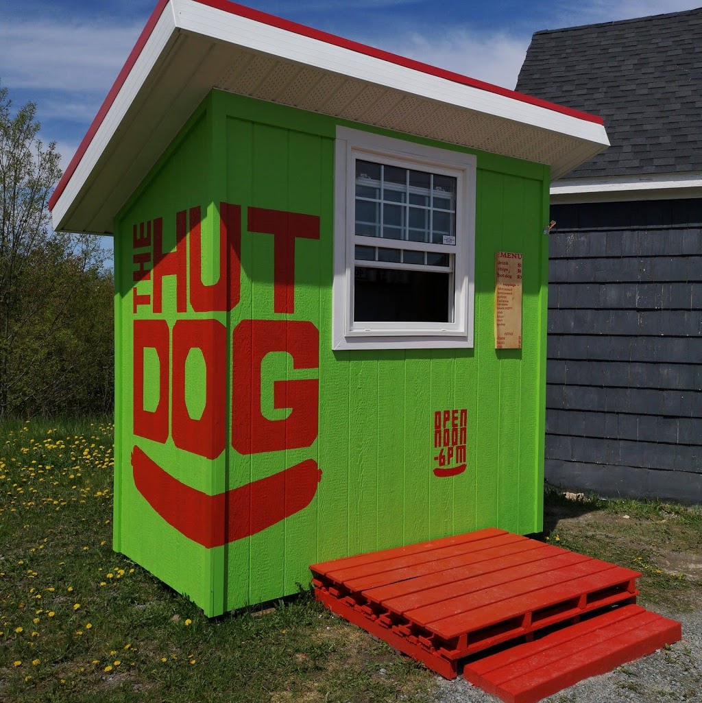 The Hut Dog | 1771 King Street in the parking lot of, Windsor Motors, Windsor, NS B0N 2T0, Canada | Phone: (902) 798-3429