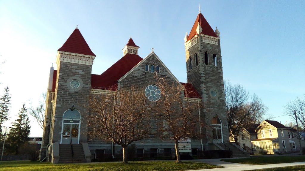 Trinity United Church | 25 Bridge St E, Napanee, ON K7R 1R5, Canada | Phone: (613) 354-3858