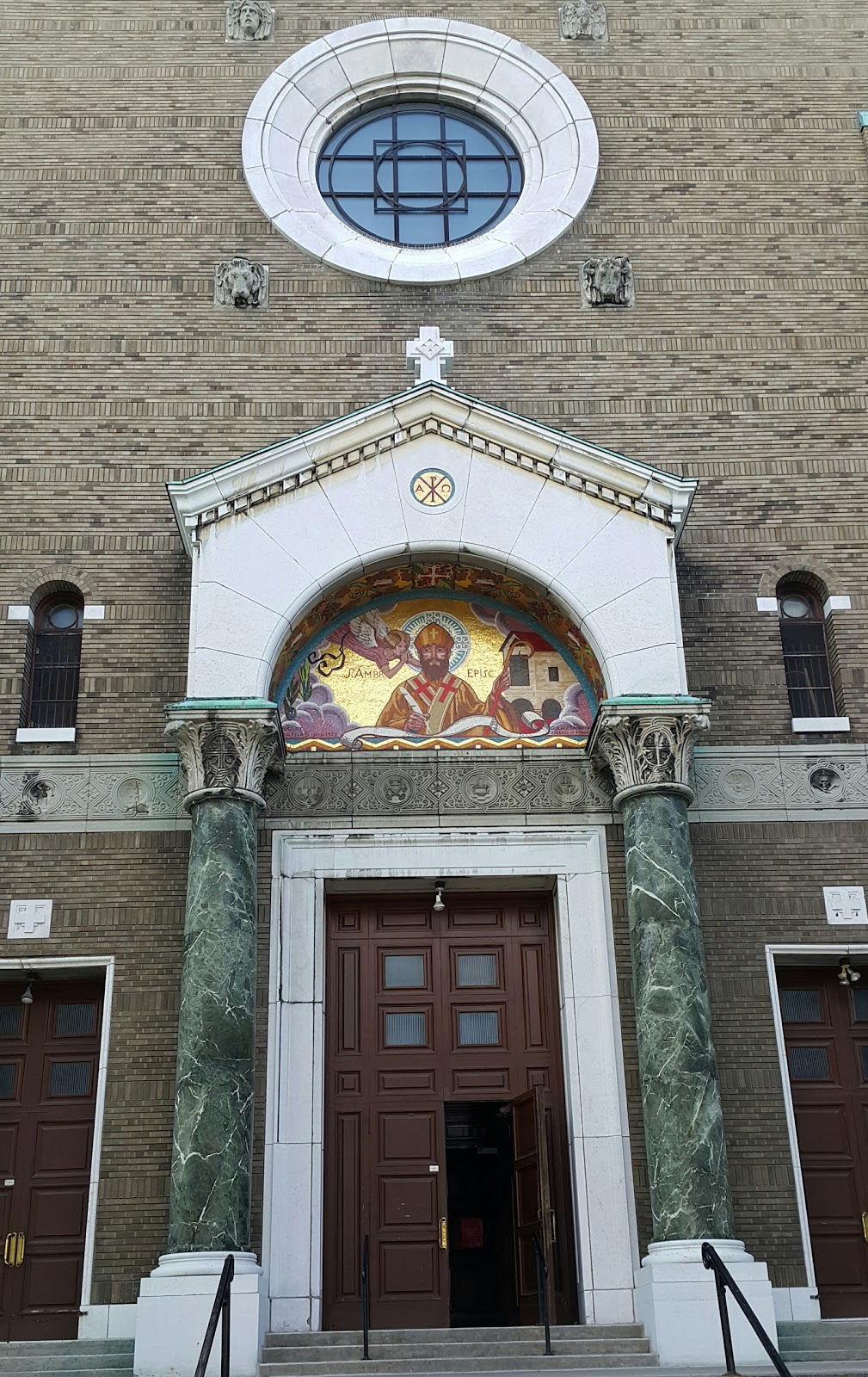 Église Saint-Ambroise | 1215 Rue Beaubien E, Montréal, QC H2S 1T8, Canada | Phone: (514) 271-6511