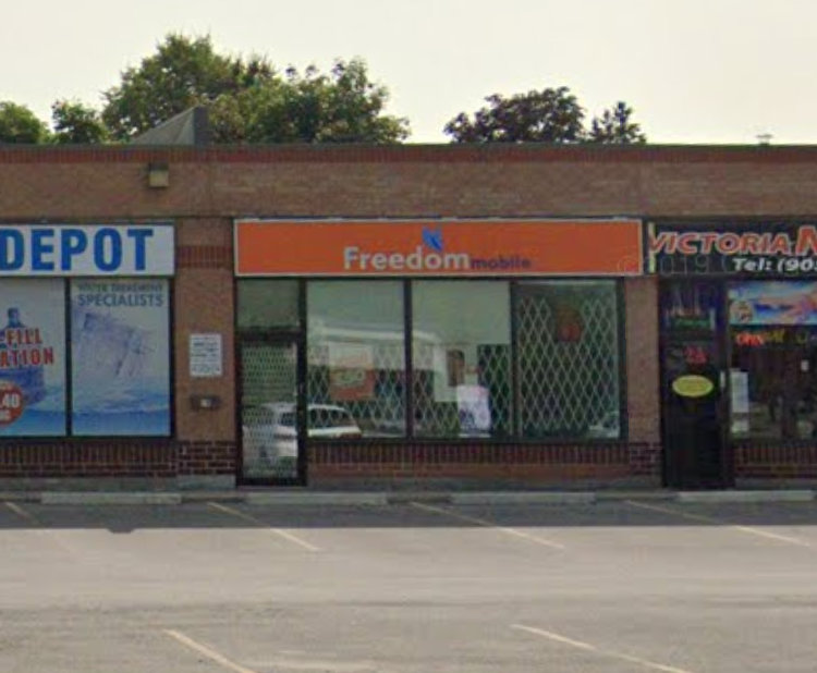 Freedom Mobile | 15483 Yonge St, Aurora, ON L4G 1P3, Canada | Phone: (905) 503-2317