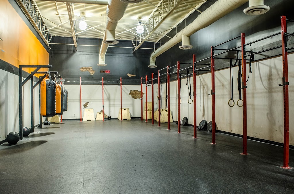 World Gym Rosemère | 303 Boul Labelle, Rosemère, QC J7A 2H7, Canada | Phone: (450) 433-4400