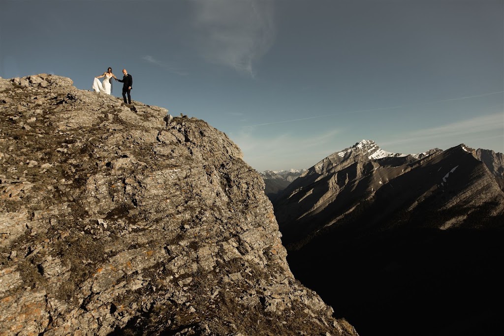 Willow and Wolf Banff Elopement Photographers | 200 Glacier Dr, Canmore, AB T1W 1K6, Canada | Phone: (403) 333-6663