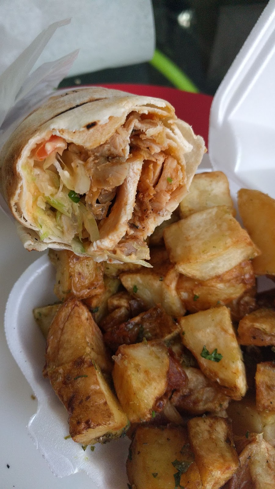 Shawarma style | 207 Boulevard du Mont-Bleu, Gatineau, QC J8Z 2M3, Canada | Phone: (819) 525-4434