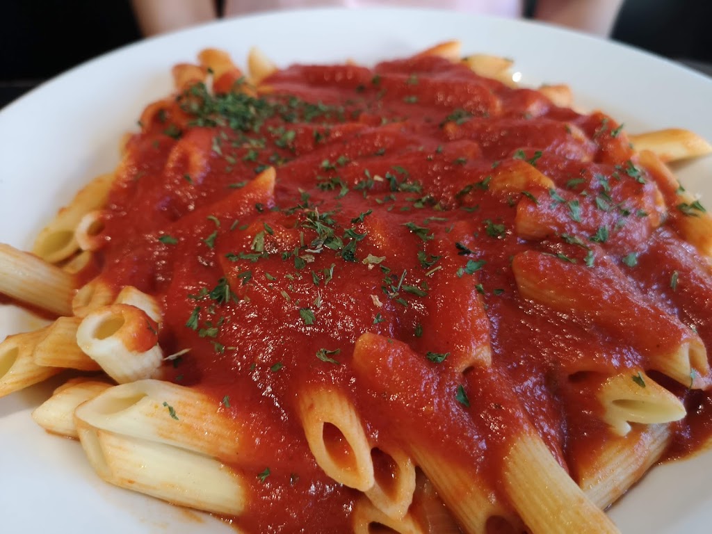 Rosas Italian Restaurant | 61 Richmond St, Amherstburg, ON N9V 1G1, Canada | Phone: (519) 736-2177