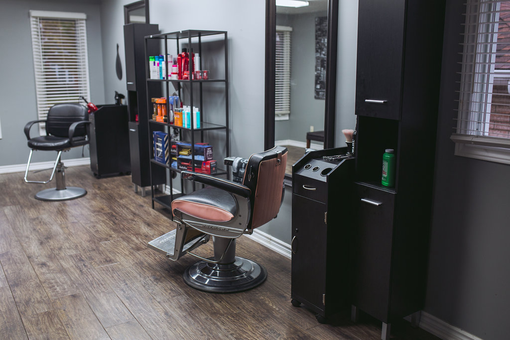 House of Hair | 360 Conklin Rd Unit D4, Brantford, ON N3T 0E9, Canada | Phone: (519) 753-4247