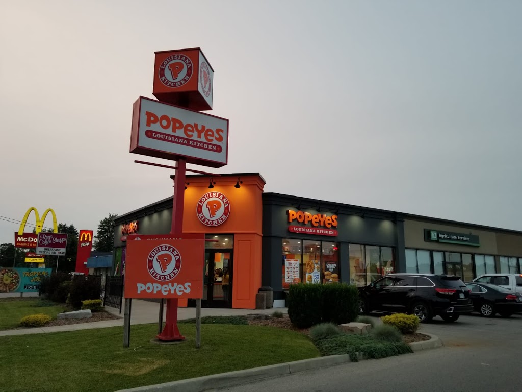 Popeyes Louisiana Kitchen | 1 275, 323 Caradoc St S Unit1, Strathroy, ON N7G 2P3, Canada | Phone: (519) 245-3312